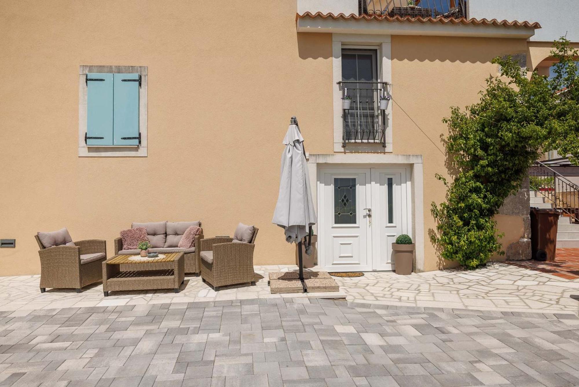 Apartment Katalin Kornic Exterior photo